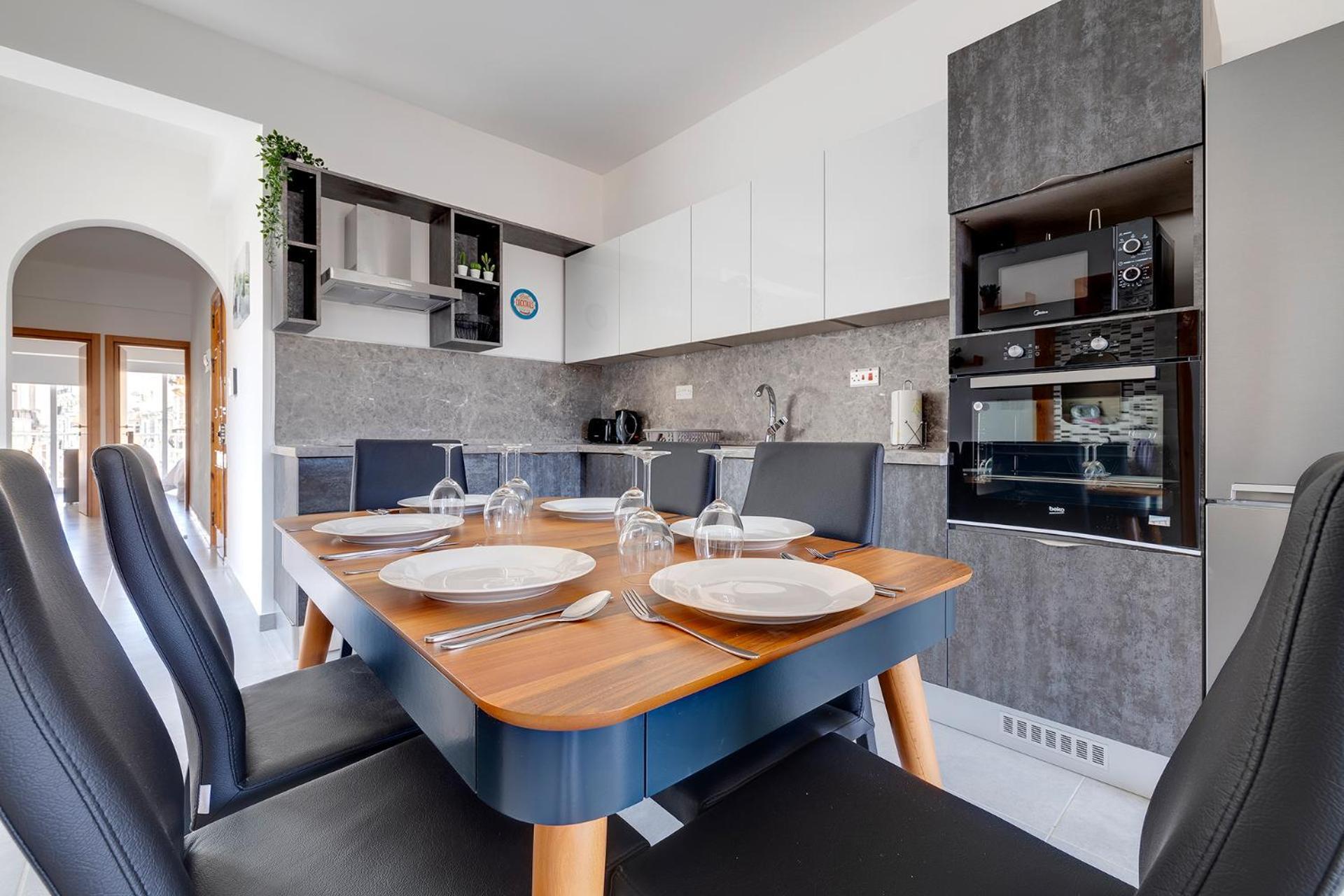 דירות Contemporary 3Br Retreat In Prime סליאמה מראה חיצוני תמונה